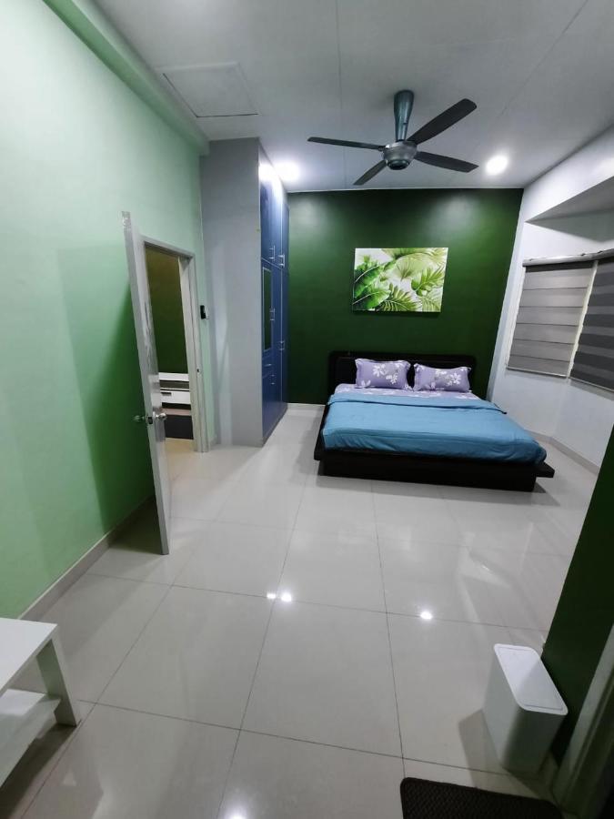 Homestay Dr. Z Кланг Экстерьер фото